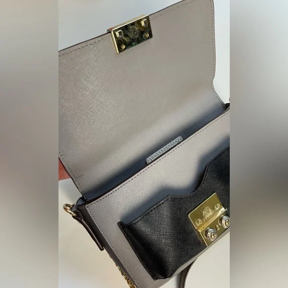 EUC Henri Bendel Crossbody - Picture 4 of 13